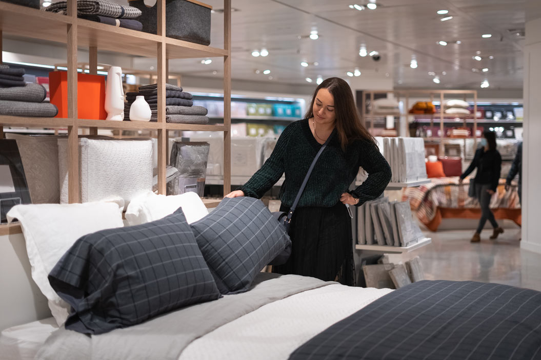 adquisición de muebles