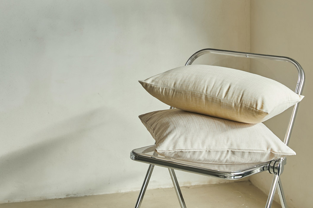 colócala horizontalmente en un lugar fresco y ventilado