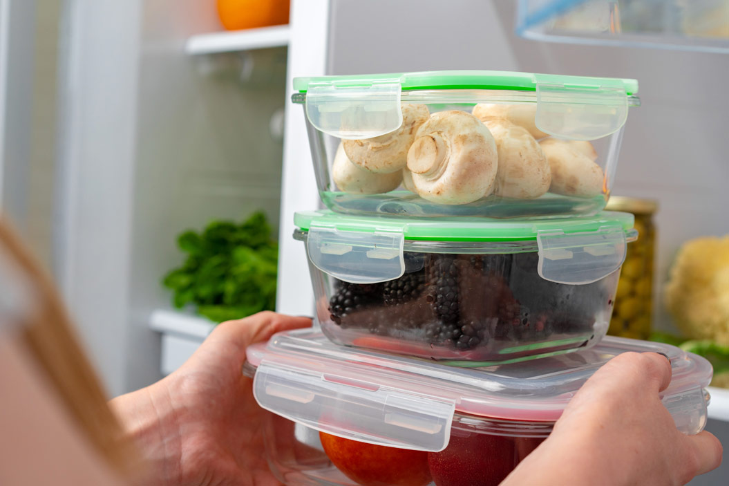 Utiliza recipientes transparentes